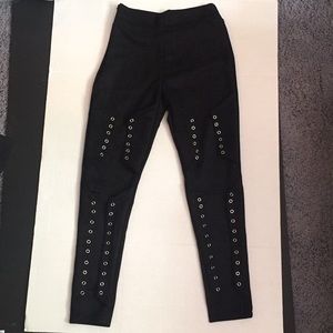 Grommet Black pant, vegan suede, tres chic!